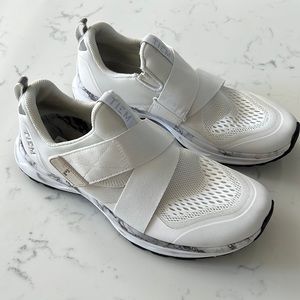 White and marble limited edition TIEMS spin shoes with clips